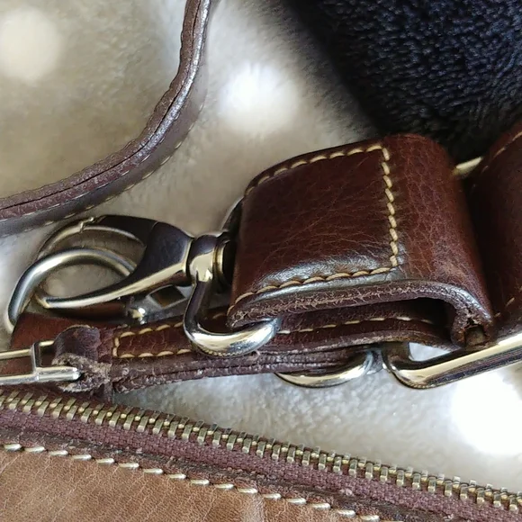 Roots Saddle Crossbody Bag - Picture 9 of 13